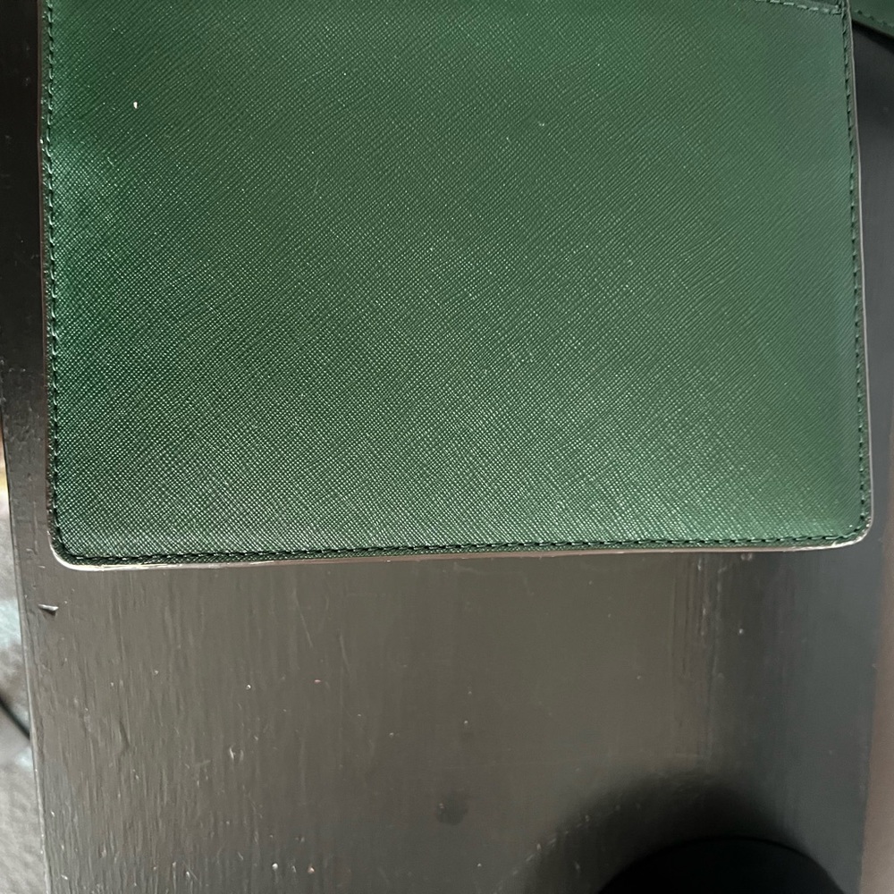 MICHAEL KORS
Greenwich Small Saffiano Leather Crossbody Bag - Picture 10 of 10